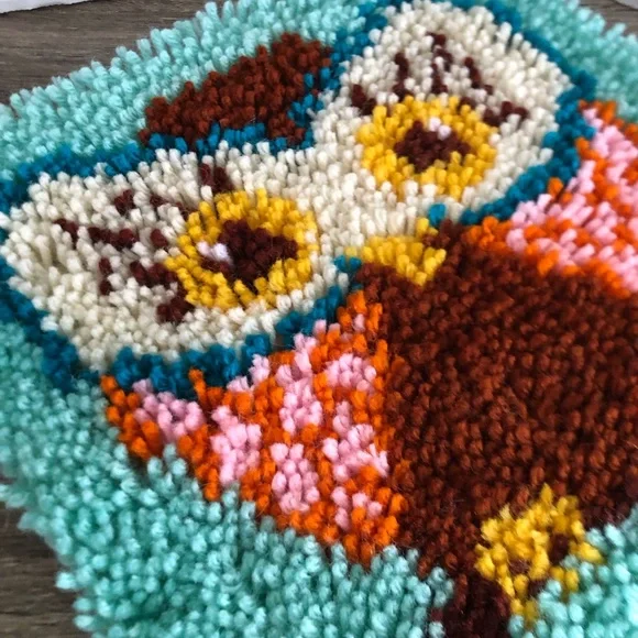 Handmade Owl Latch Hook Rug - Picture 10 of 10